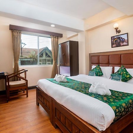 Muscatel Roma - 400 Mts From Mall Road Дарджилинг Екстериор снимка
