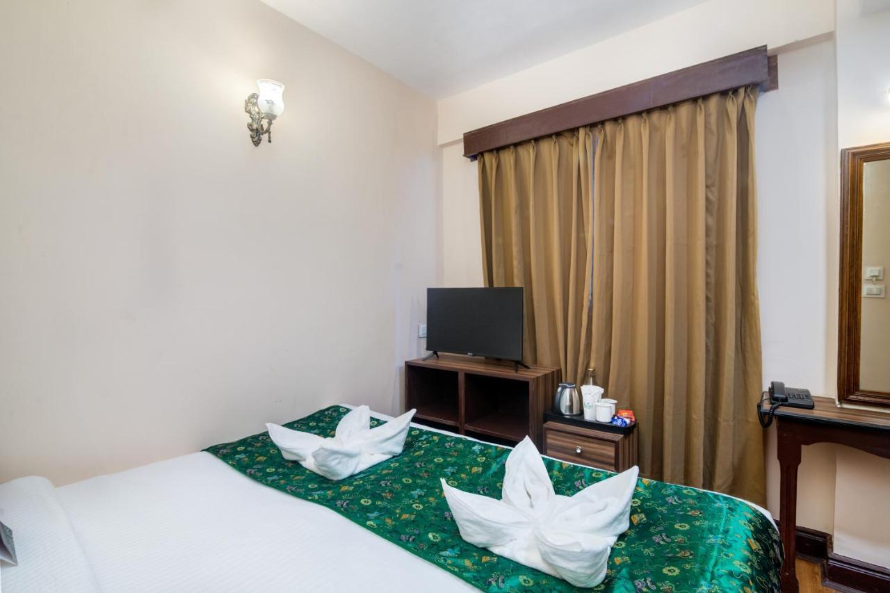 Muscatel Roma - 400 Mts From Mall Road Дарджилинг Екстериор снимка