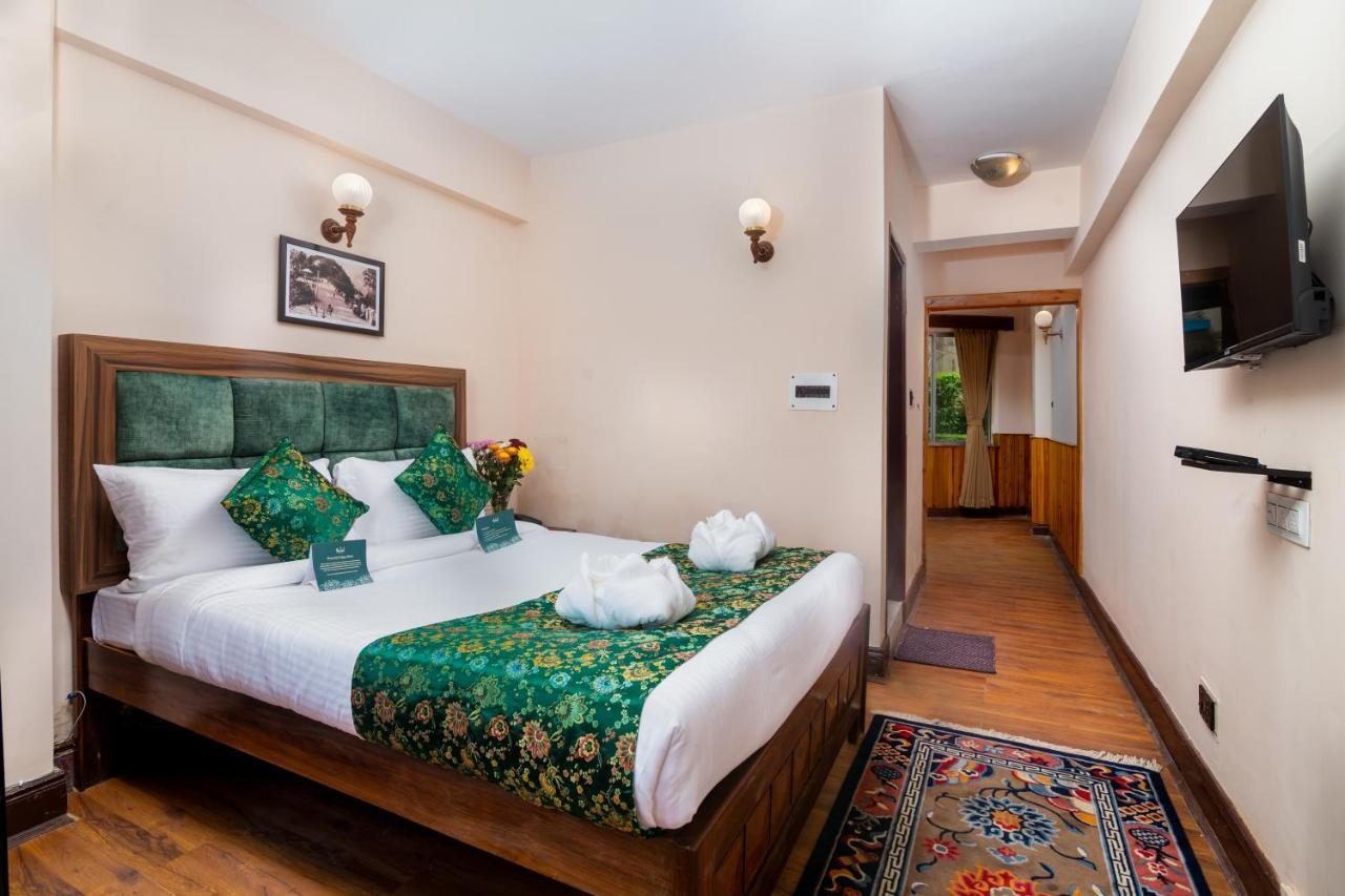 Muscatel Roma - 400 Mts From Mall Road Дарджилинг Екстериор снимка