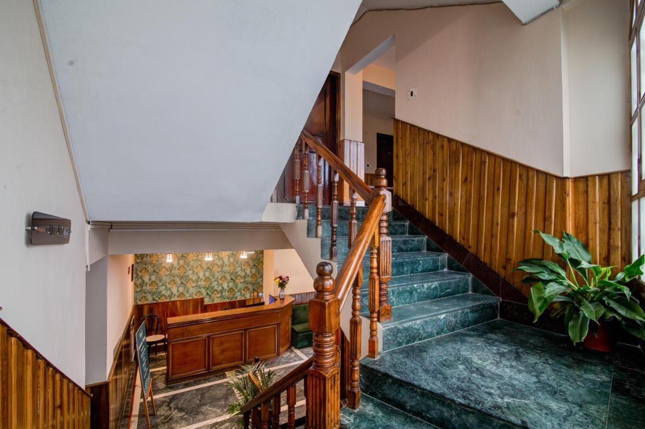 Muscatel Roma - 400 Mts From Mall Road Дарджилинг Екстериор снимка