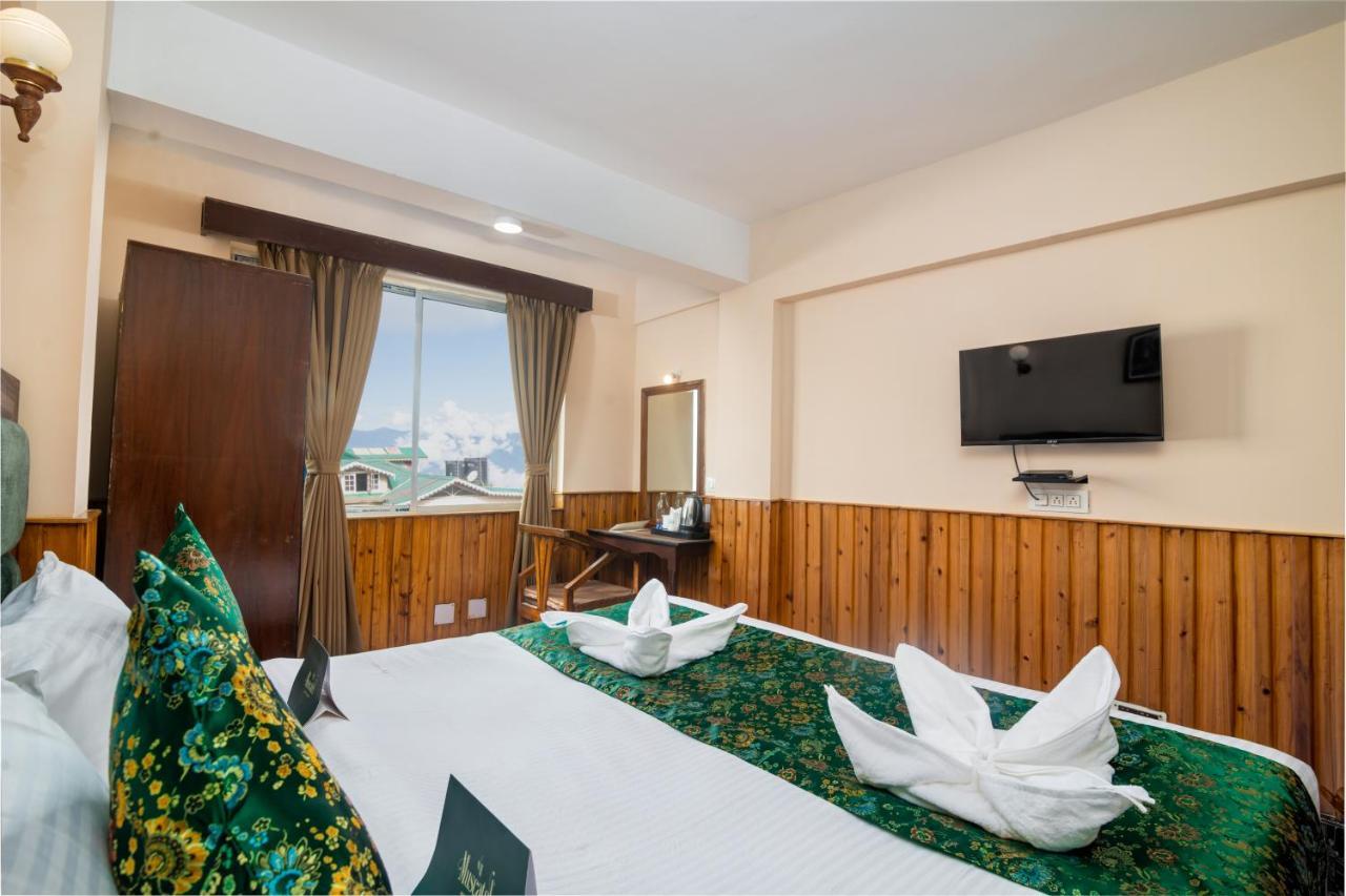 Muscatel Roma - 400 Mts From Mall Road Дарджилинг Екстериор снимка