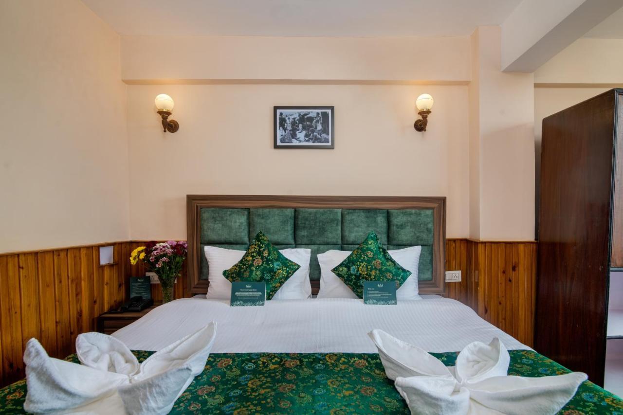 Muscatel Roma - 400 Mts From Mall Road Дарджилинг Екстериор снимка
