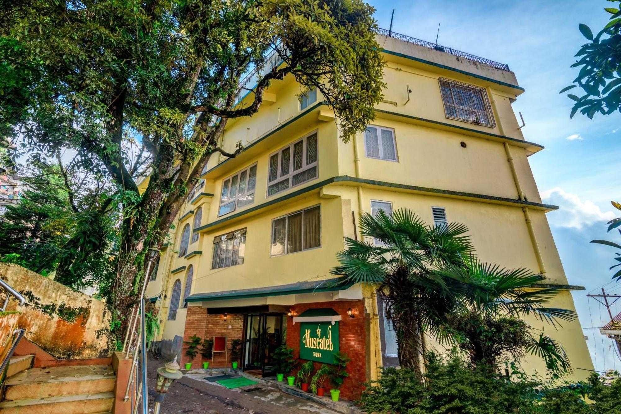 Muscatel Roma - 400 Mts From Mall Road Дарджилинг Екстериор снимка